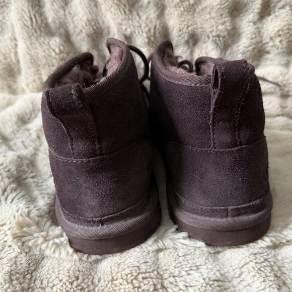 Mens Ugg NeumelBoots Dark Brown Size 11